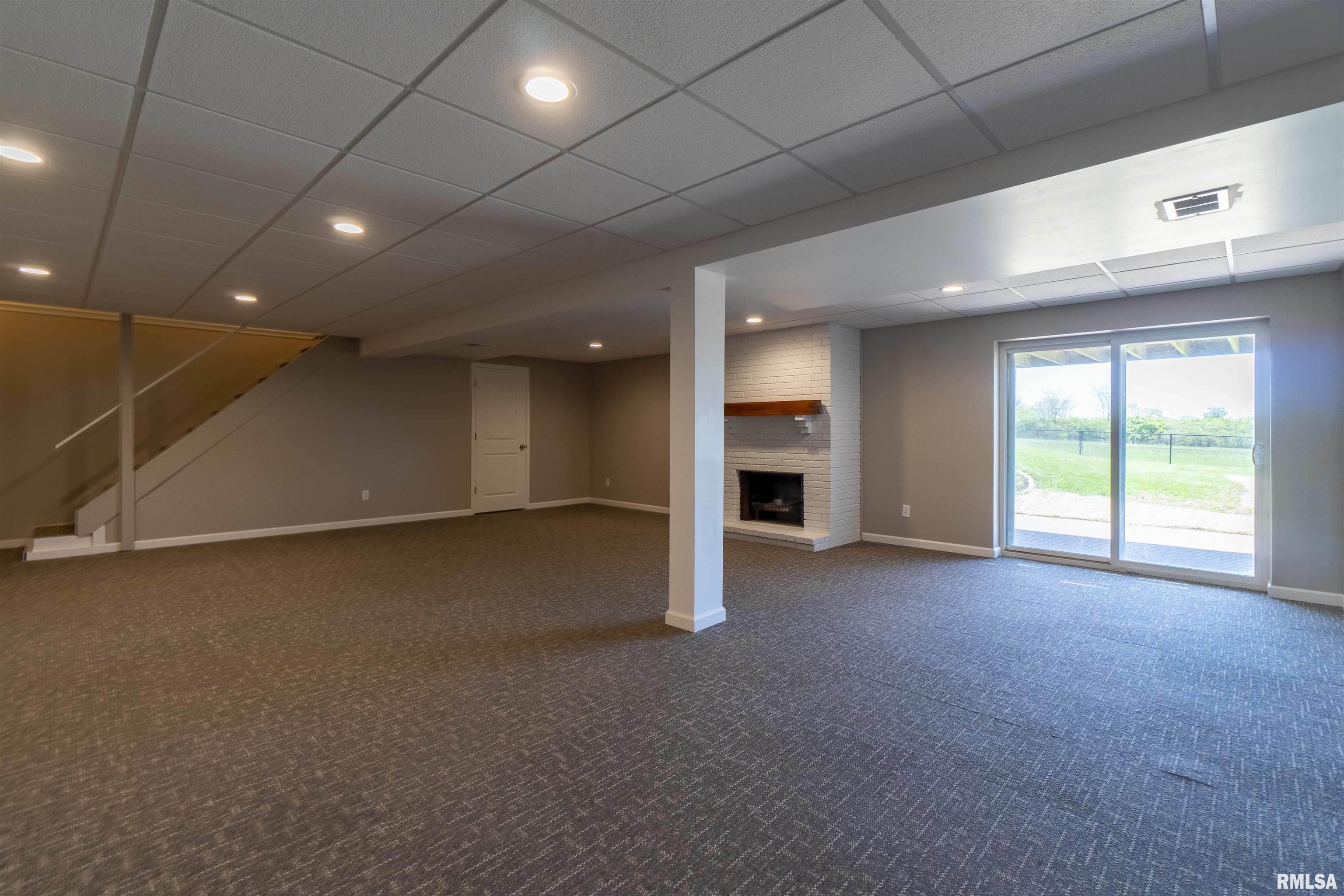 3235 Cole Hollow Road Pekin, IL 61554 - Photo 25 of 42 Gallery Image 25