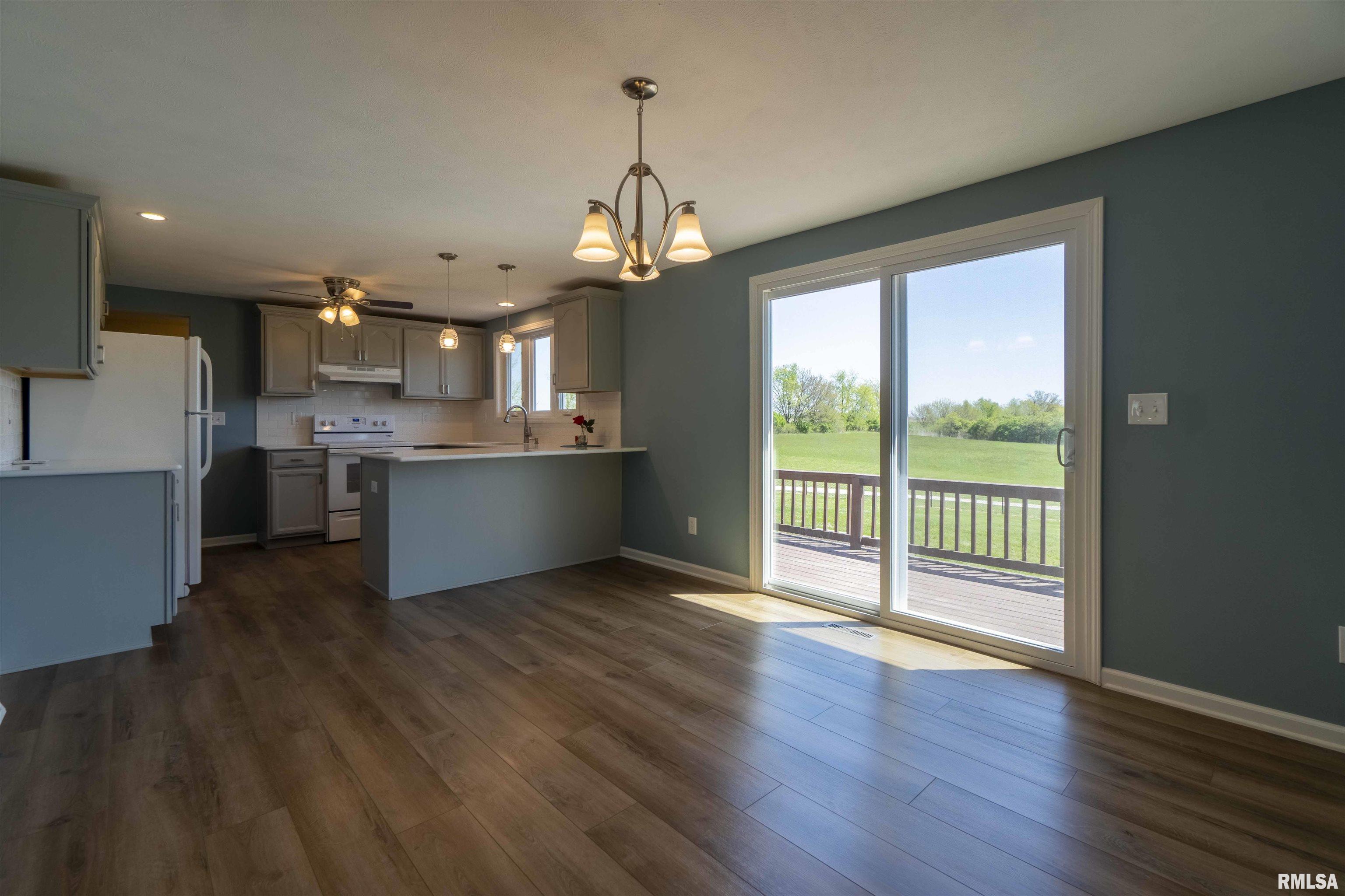 3235 Cole Hollow Road Pekin, IL 61554 - Photo 4 of 42 Gallery Image 4