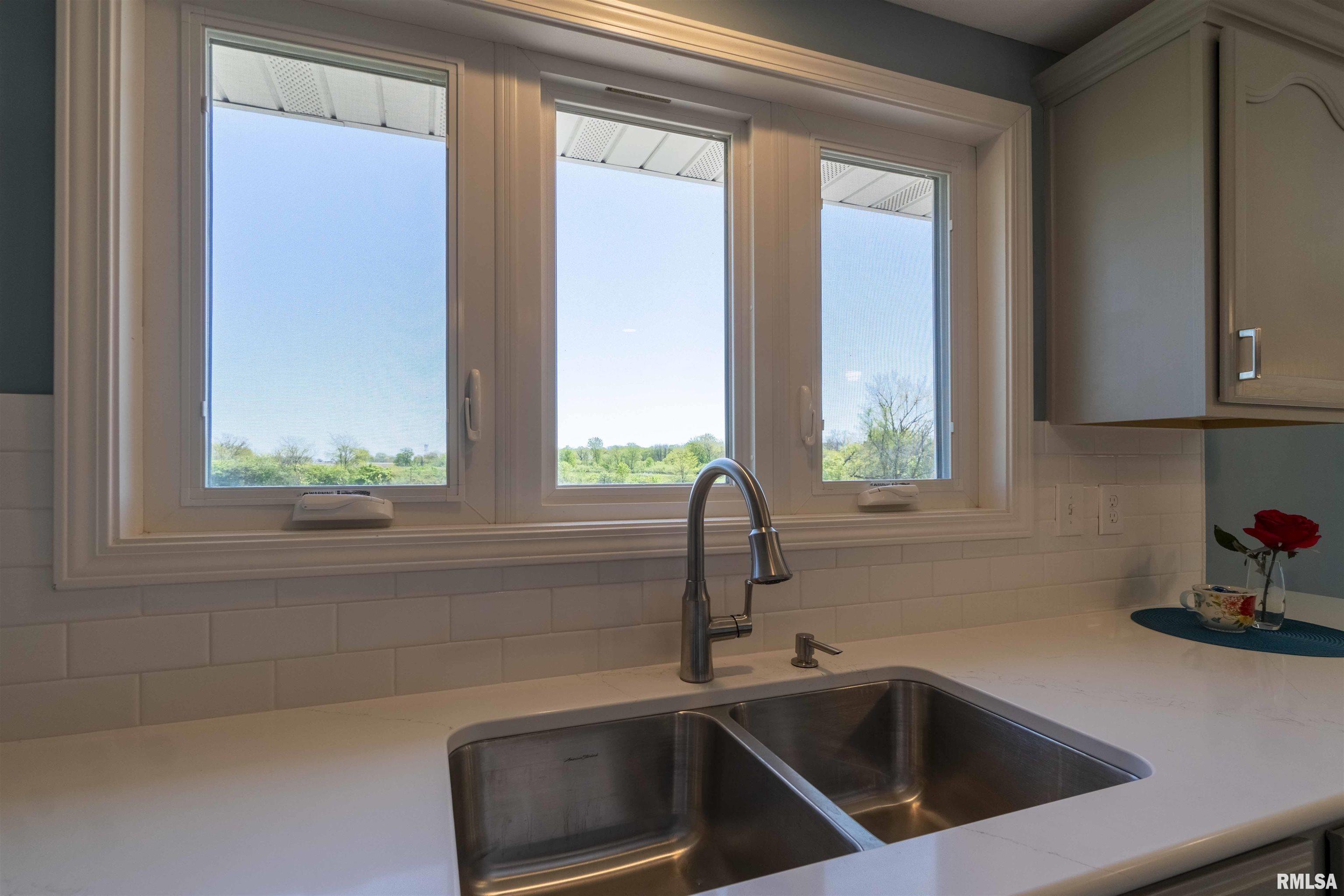 3235 Cole Hollow Road Pekin, IL 61554 - Photo 9 of 42 Gallery Image 9