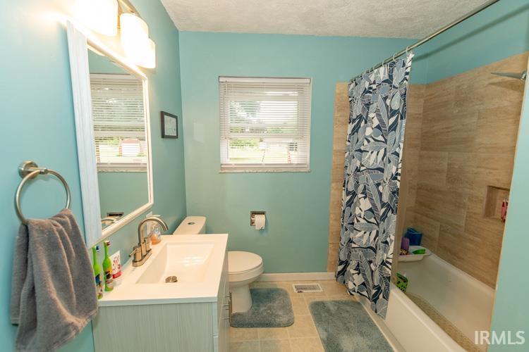 410 East Kercher Road Goshen, IN 46526 - Photo 27 of 35 Gallery Image 27
