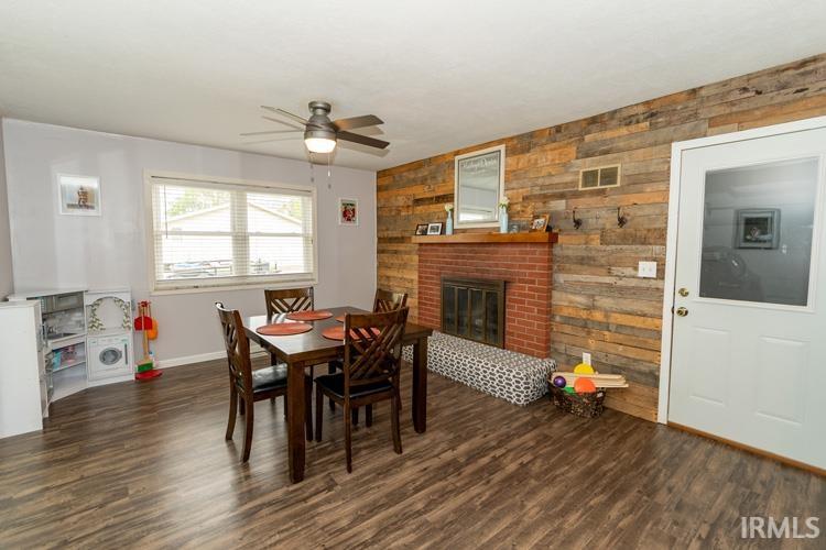410 East Kercher Road Goshen, IN 46526 - Photo 6 of 35 Gallery Image 6
