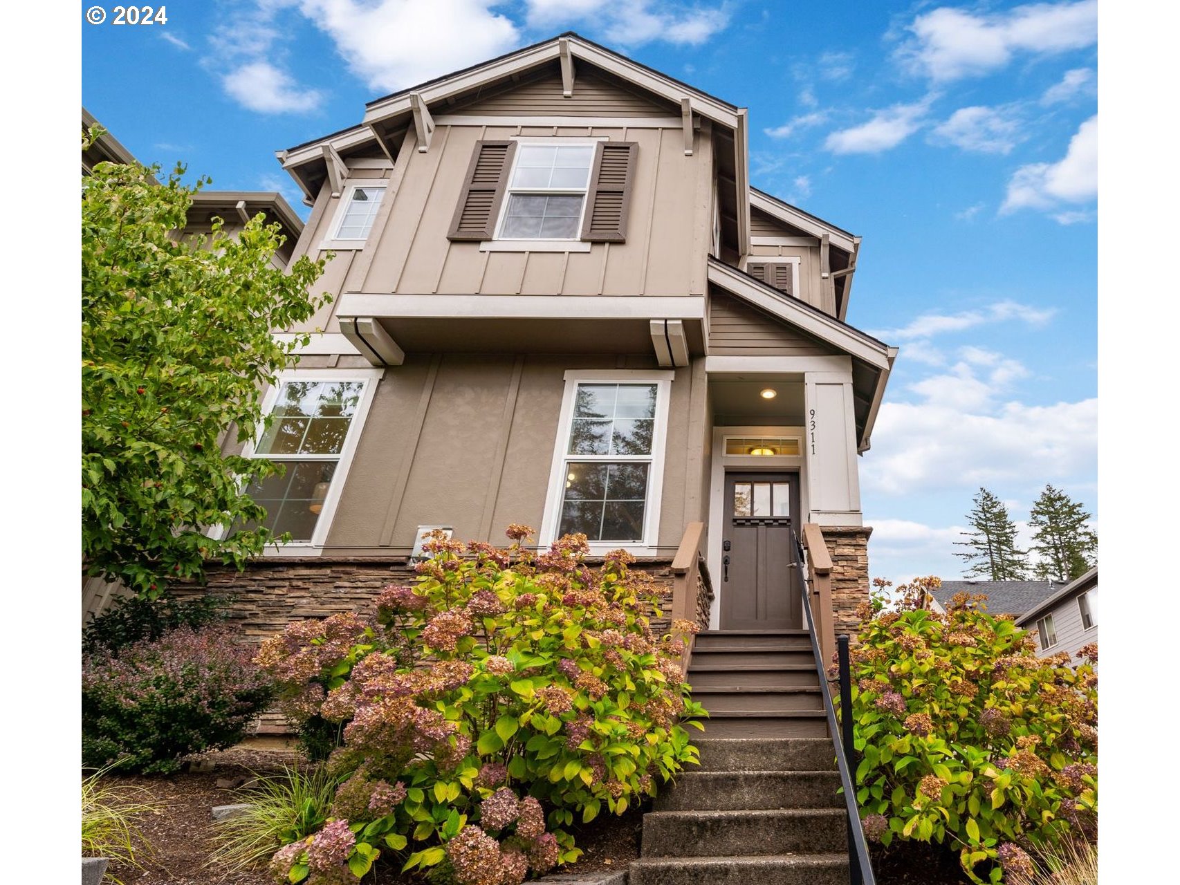 9311 Southwest Treble Lane Portland, OR 97225 - Photo 3 of 47 Gallery Image 3