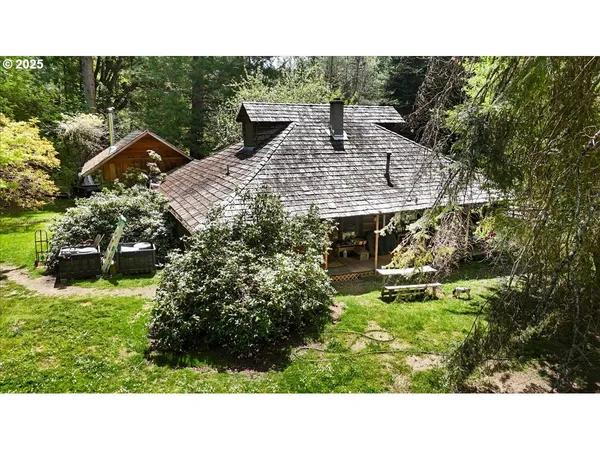 $375,000 | 2128 Starveout Creek Road, Azalea, OR 97410