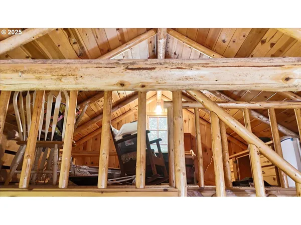 $375,000 | 2128 Starveout Creek Road, Azalea, OR 97410