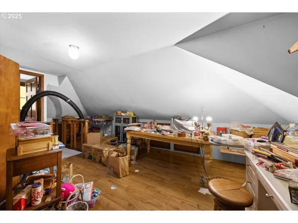 $375,000 | 2128 Starveout Creek Road, Azalea, OR 97410