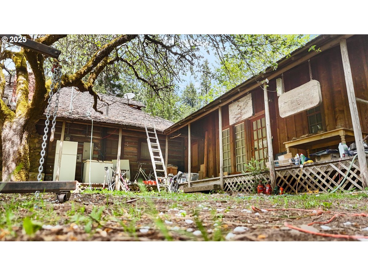 2128 Starveout Creek Road Azalea, OR 97410 - Photo 21 of 32