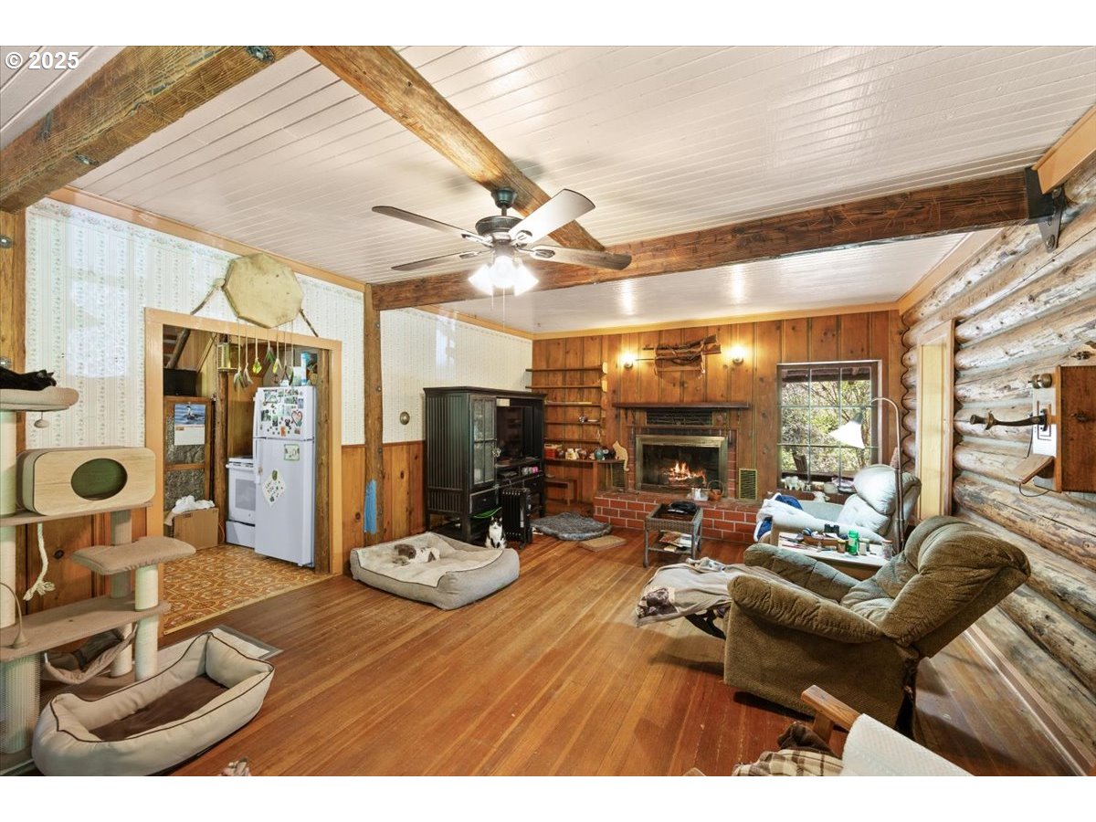 2128 Starveout Creek Road Azalea, OR 97410 - Photo 4 of 32