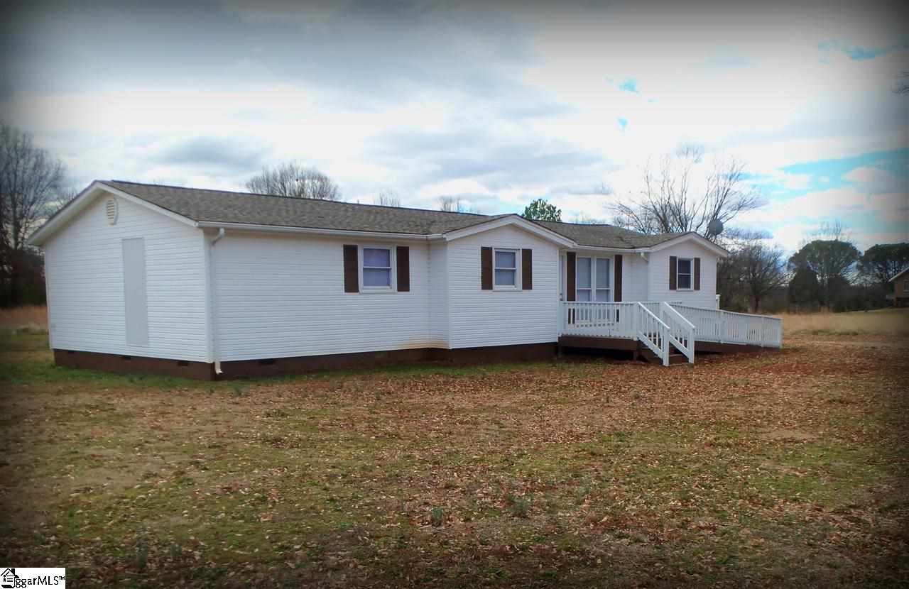 1749 Ezell Road Chesnee, SC 29323 - Photo 2 of 27