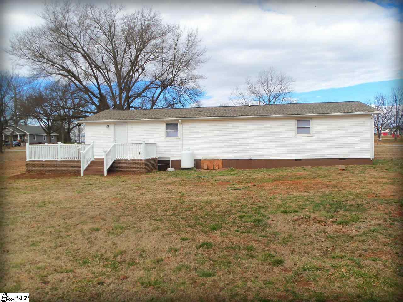 1749 Ezell Road Chesnee, SC 29323 - Photo 3 of 27