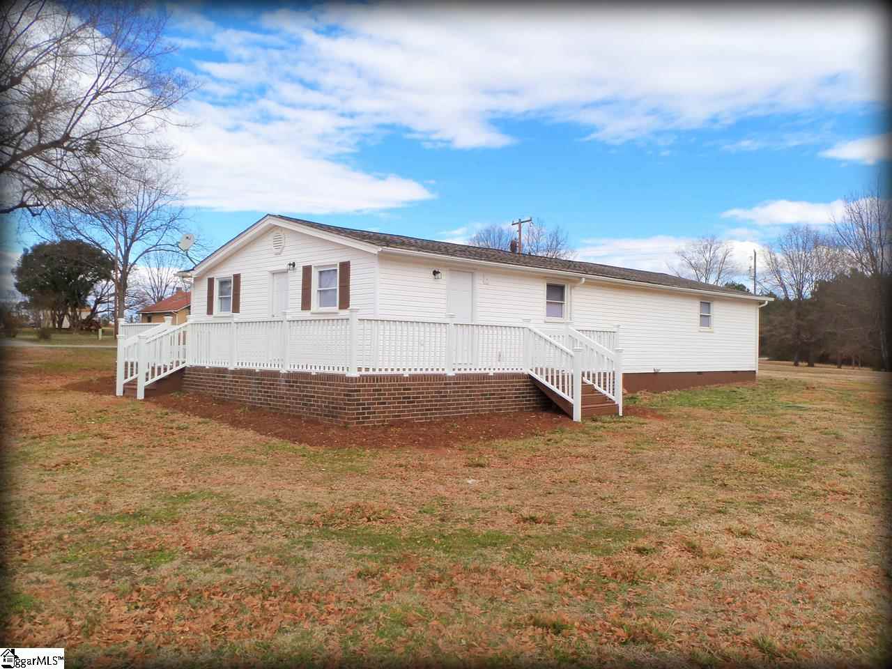1749 Ezell Road Chesnee, SC 29323 - Photo 4 of 27