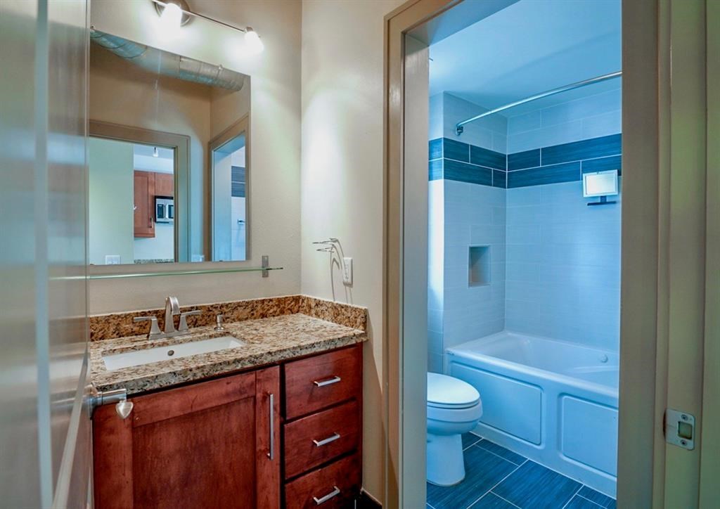 4009 Greeley Street, Unit 4 Houston, TX 77006 - Photo 9 of 11