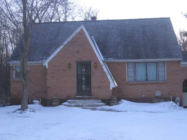 987 Kings Road Colonie, NY 12303 - Photo 1 of 12 Photo 1