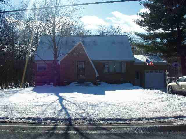 987 Kings Road Colonie, NY 12303 - Photo 2 of 12 Photo 2