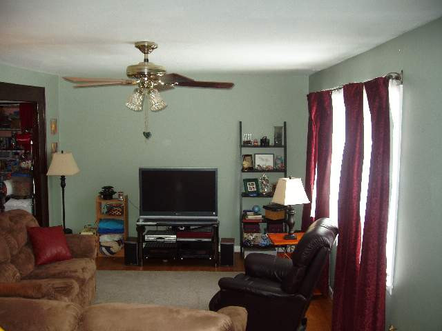 987 Kings Road Colonie, NY 12303 - Photo 3 of 12 Photo 3