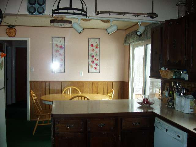 987 Kings Road Colonie, NY 12303 - Photo 5 of 12 Photo 5