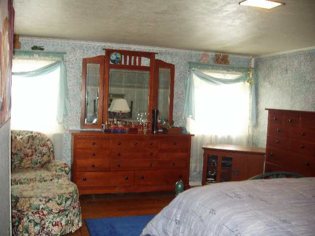 987 Kings Road Colonie, NY 12303 - Photo 7 of 12 Photo 7