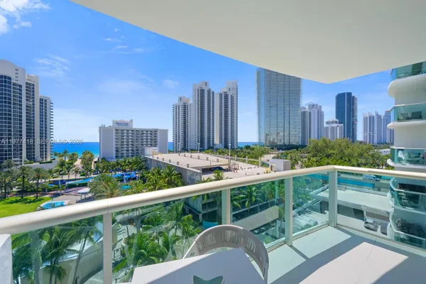 $4,000 | 19370 Collins Avenue, Unit 905, Sunny Isles Beach, FL 33160