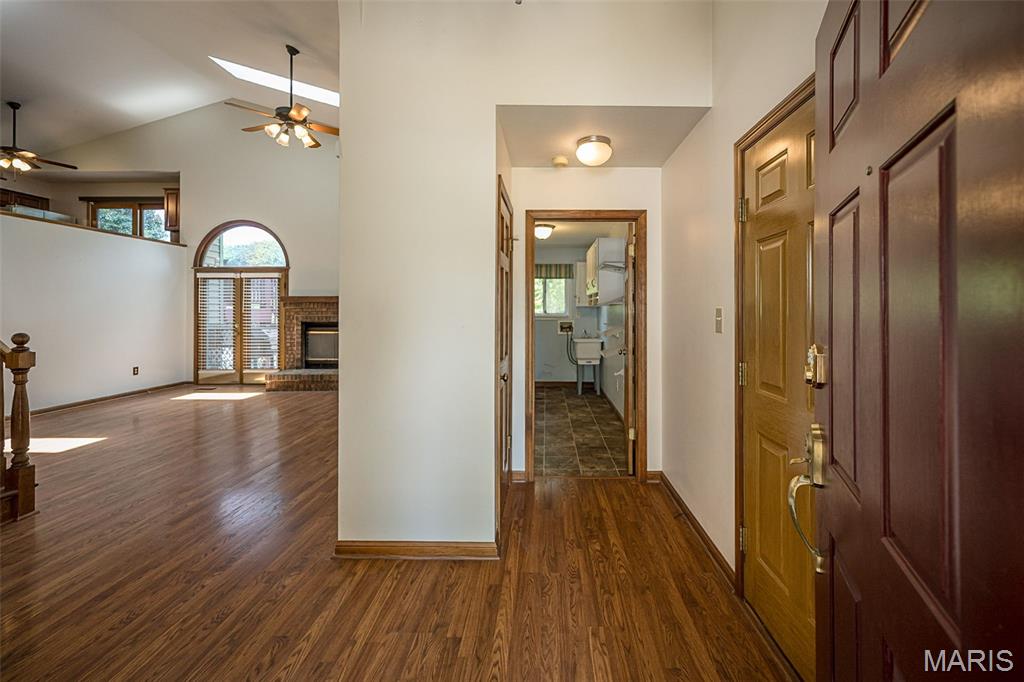 16740 North Fork Ridge Drive Florissant, MO 63034 - Photo 3 of 62