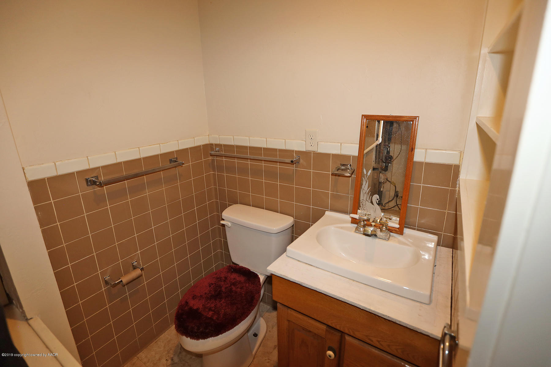405 Geronimo Road Amarillo, TX 79108 - Photo 23 of 36 Half Bath