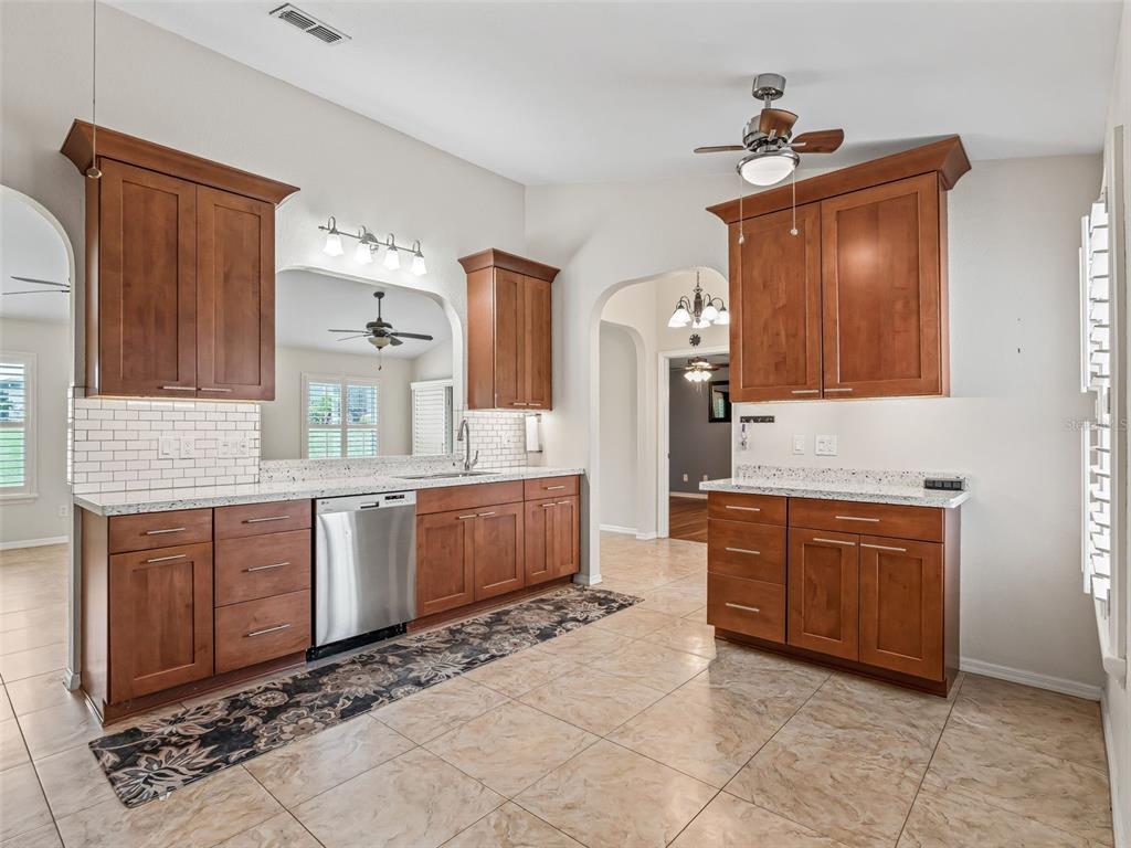 12115 Southeast 176th Loop Summerfield, FL 34491 - Photo 13 of 47