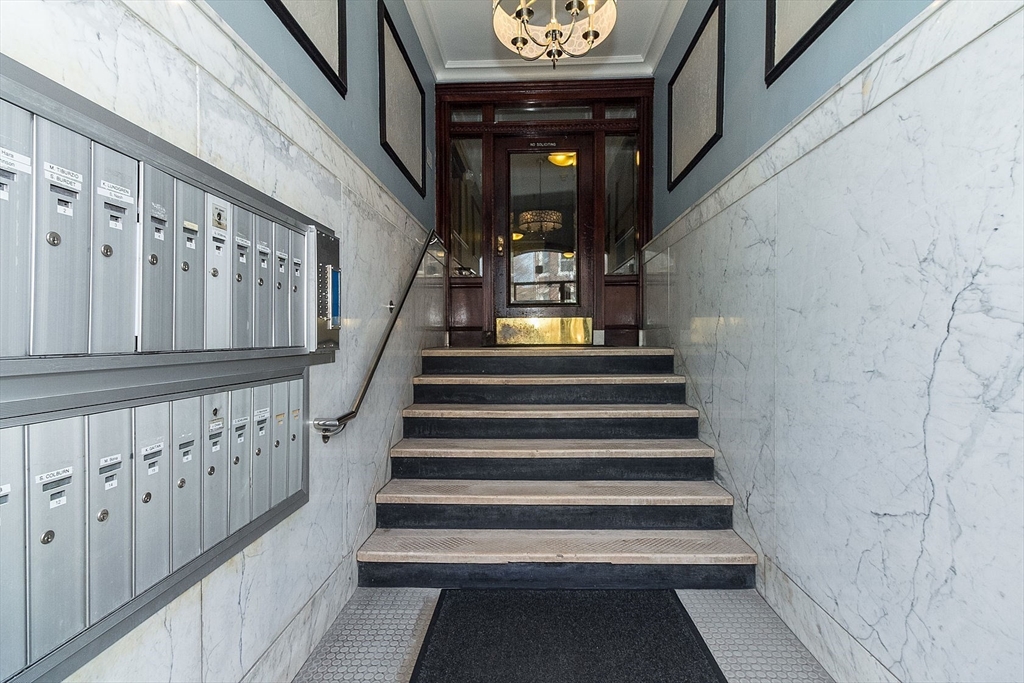 33 Walbridge Street, Unit 18 Boston, MA 02134 - Photo 10 of 13 a view of entryway