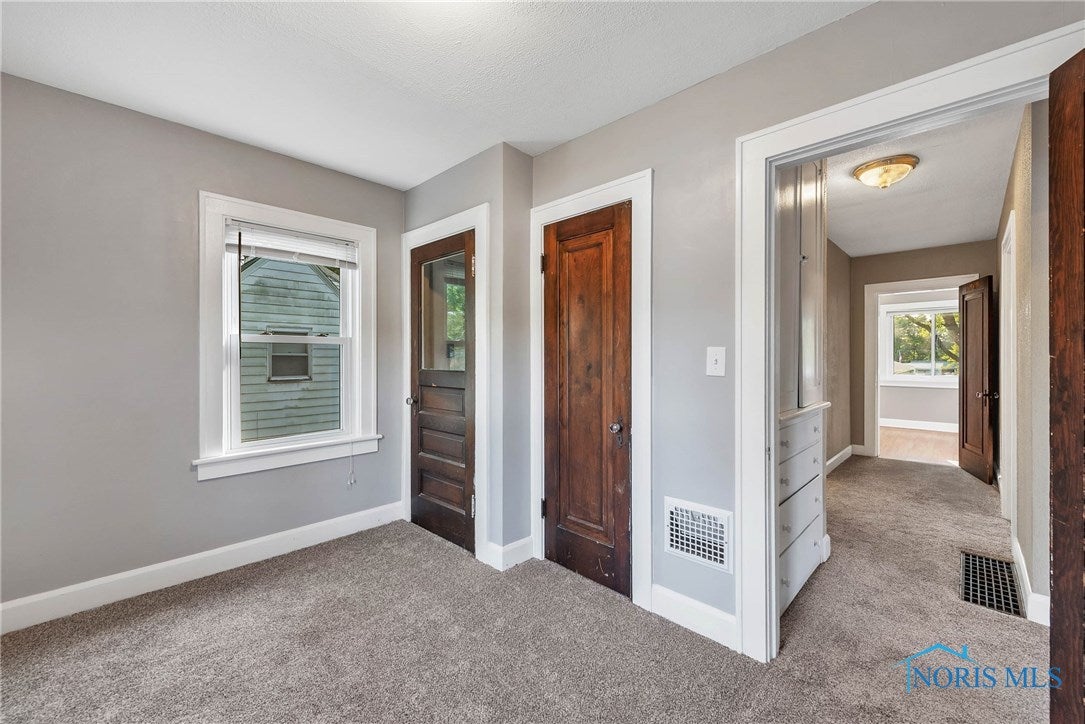 5833 Chippewa Road Toledo, OH 43613 - Photo 21 of 36 Gallery Image 21