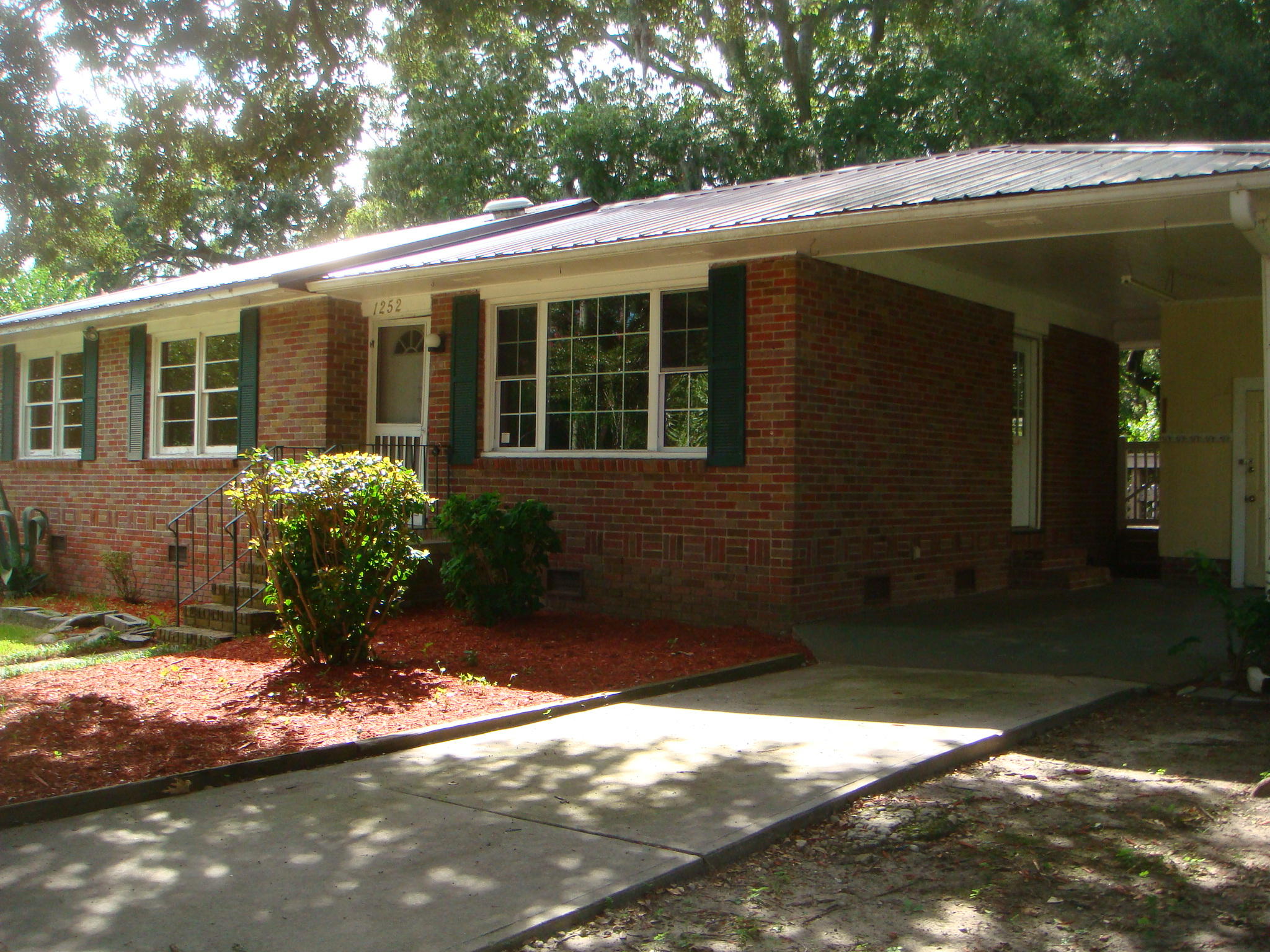 1252 Springhill Road Hanahan, SC 29410 - Photo 6 of 26 010