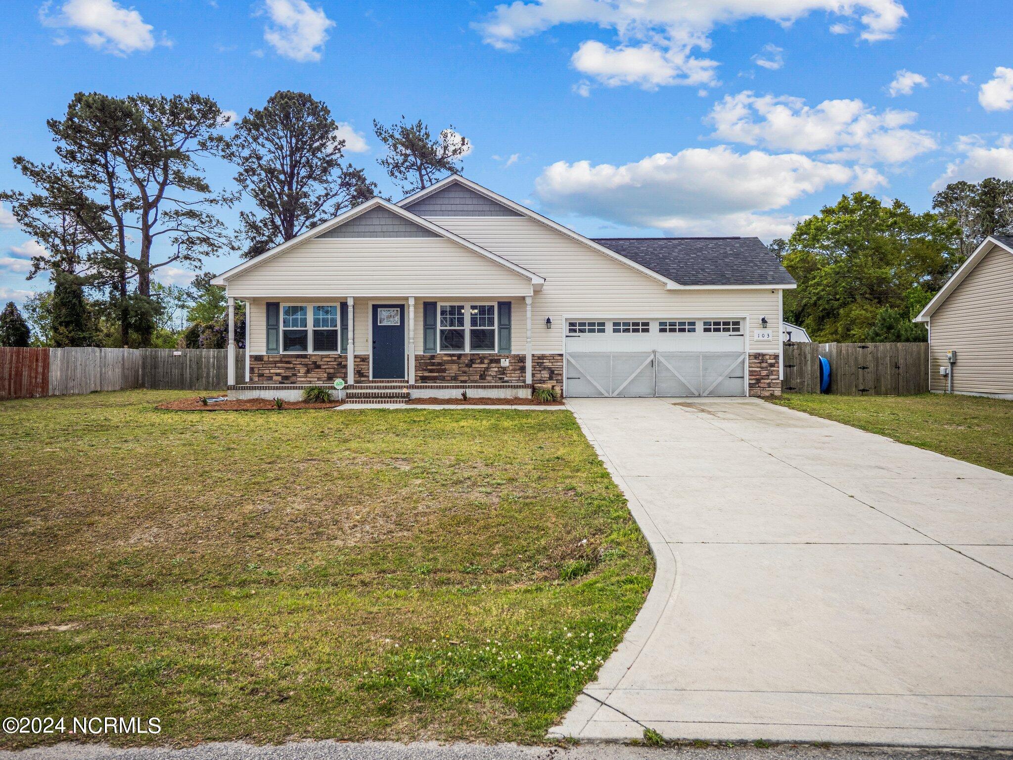 103 Chasity Way Hubert, NC 28539 - Photo 2 of 47 1-web-or-mls-P4054350