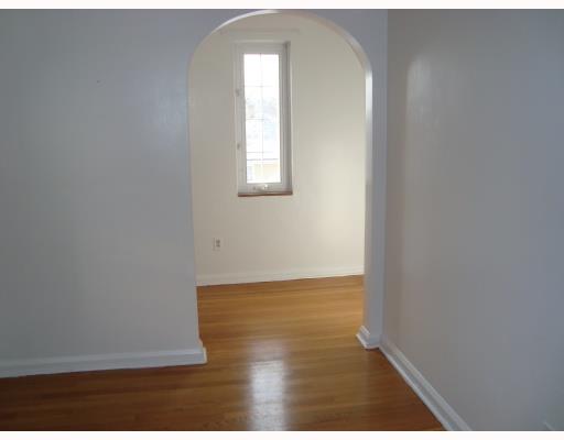 2912 Fernwald Road Pittsburgh, PA 15217 - Photo 12 of 17 Other. A second bedroom has a cozy nook separate from the main space.