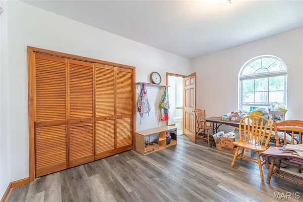 $379,500 | 207 Front Street, Annapolis, MO 63620
