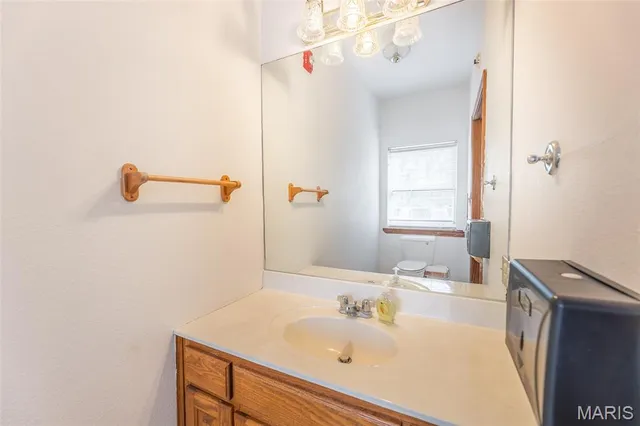 $399,500 | 207 Front Street, Annapolis, MO 63620