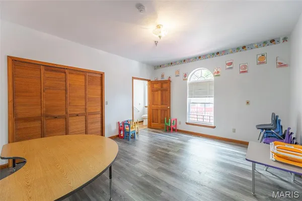 $379,500 | 207 Front Street, Annapolis, MO 63620