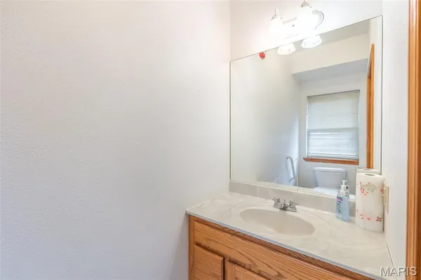 $379,500 | 207 Front Street, Annapolis, MO 63620