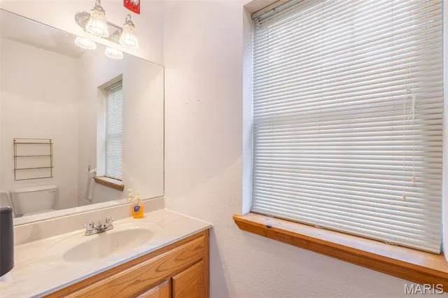 $399,500 | 207 Front Street, Annapolis, MO 63620