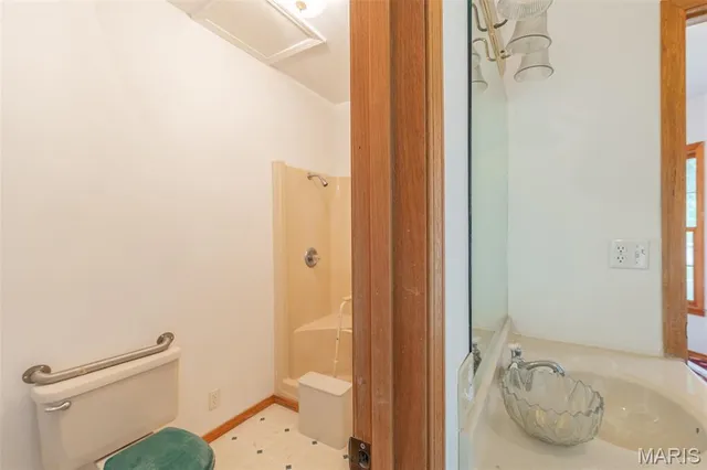 $399,500 | 207 Front Street, Annapolis, MO 63620