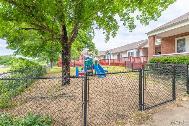 $399,500 | 207 Front Street, Annapolis, MO 63620