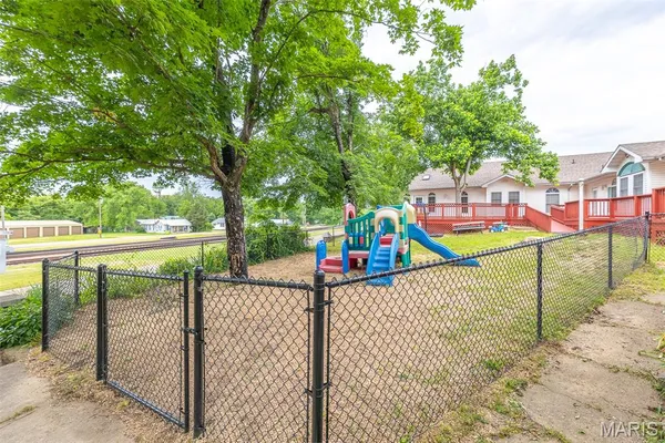 $379,500 | 207 Front Street, Annapolis, MO 63620