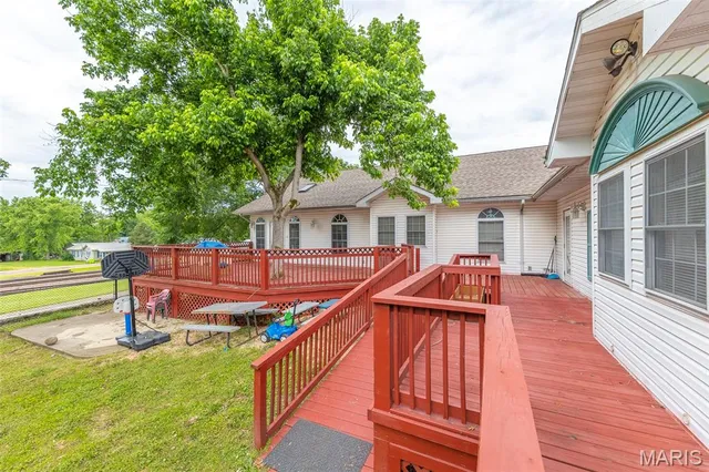 $399,500 | 207 Front Street, Annapolis, MO 63620