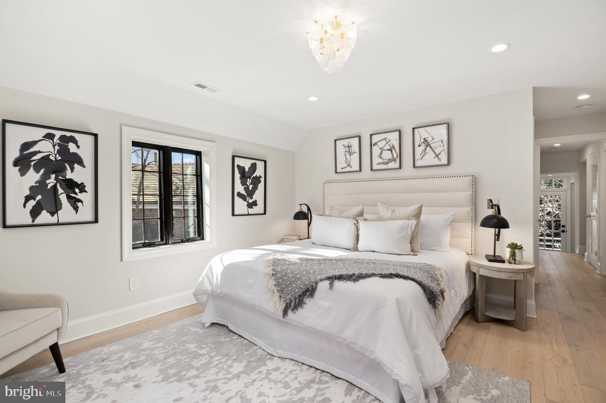 3126 Woodley Road Northwest Washington, DC 20008 - Photo 17 of 35 Primary Bedroom