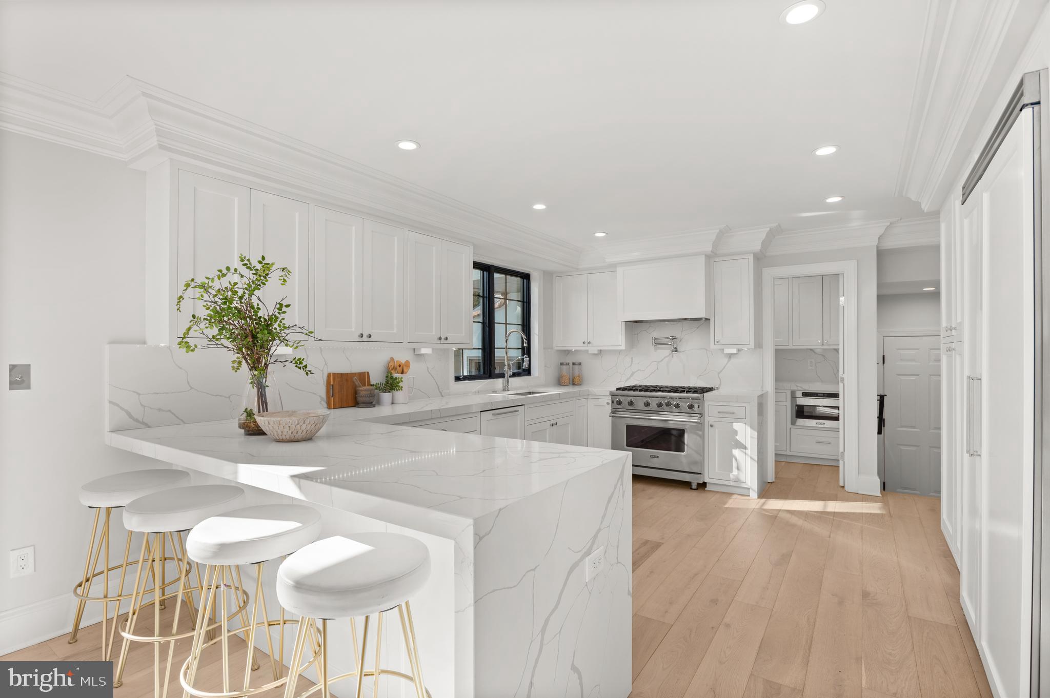 3126 Woodley Road Northwest Washington, DC 20008 - Photo 7 of 35 Kitchen