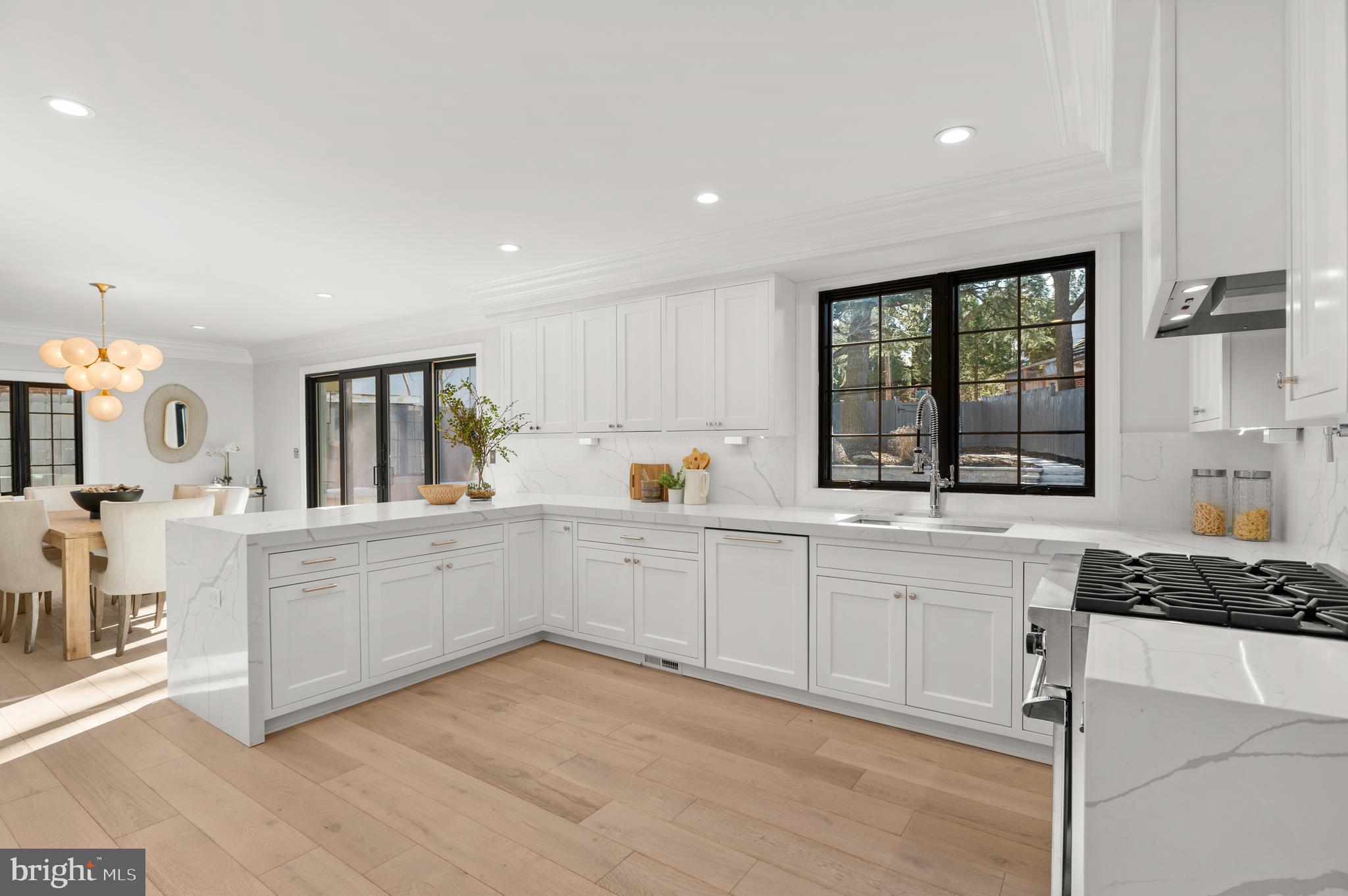 3126 Woodley Road Northwest Washington, DC 20008 - Photo 8 of 35 Kitchen