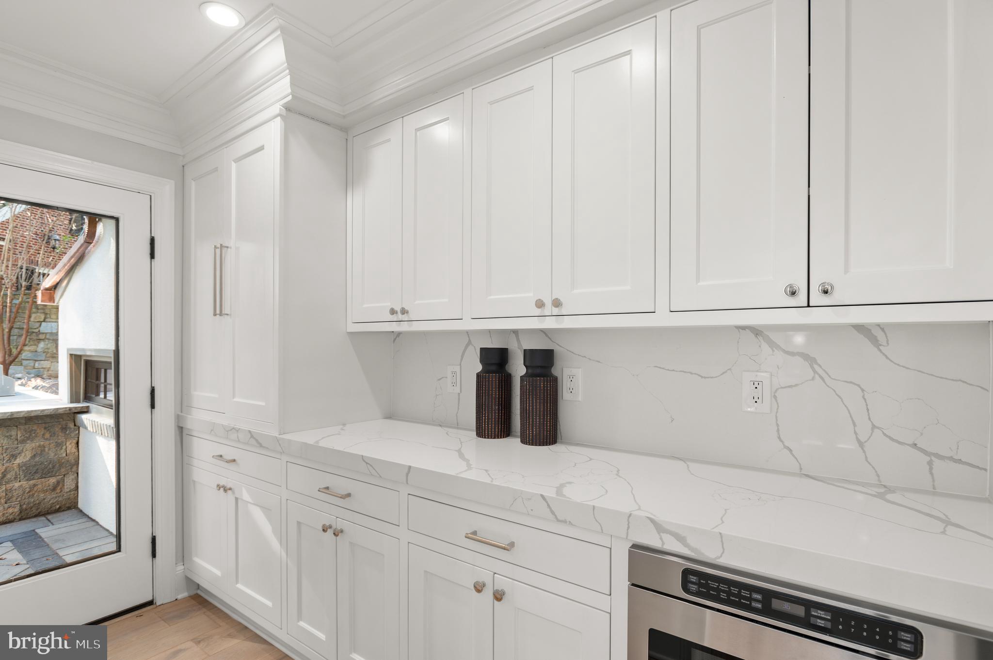 3126 Woodley Road Northwest Washington, DC 20008 - Photo 9 of 35 Breakfast Bar