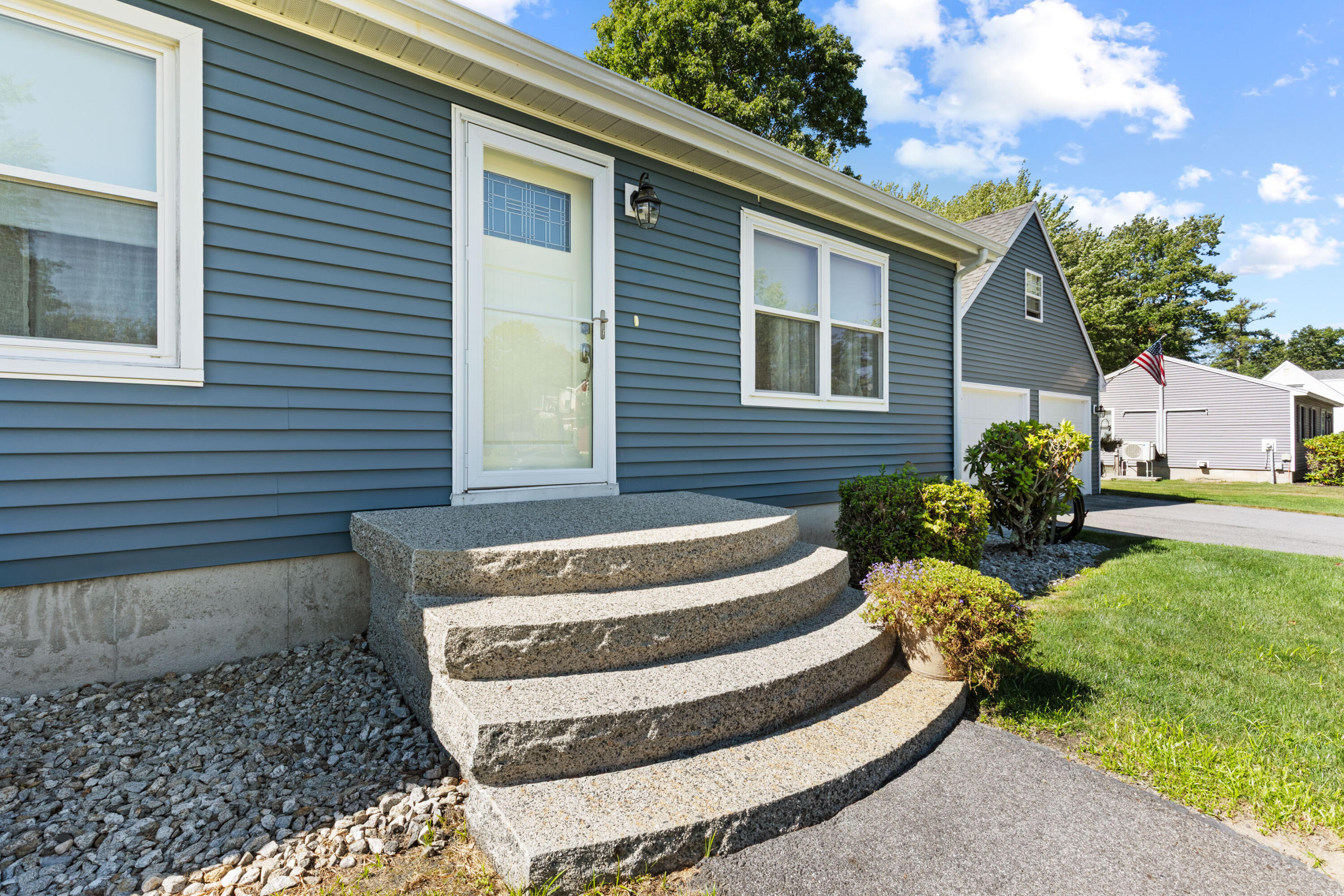 133 Saugus Street Portland, ME 04103 - Photo 6 of 50 133 saugus st, portland, me 04103, usa -