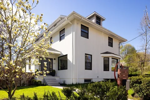 $2,750,000 | 122 Garfield Street, Watertown, MA 02472