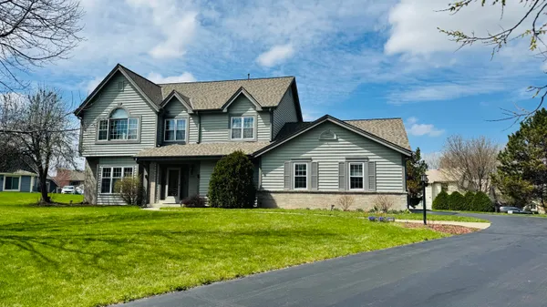 $850,000 | 19560 Edmonton Court, Brookfield, WI 53045