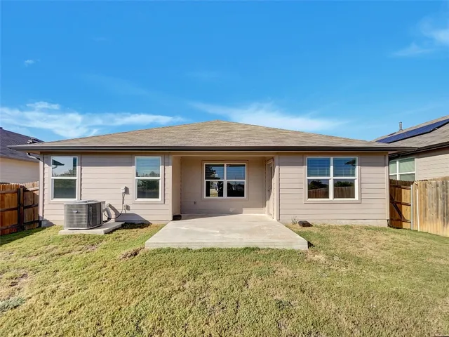 $306,000 | 112 Marimoor Drive, Hutto, TX 78634