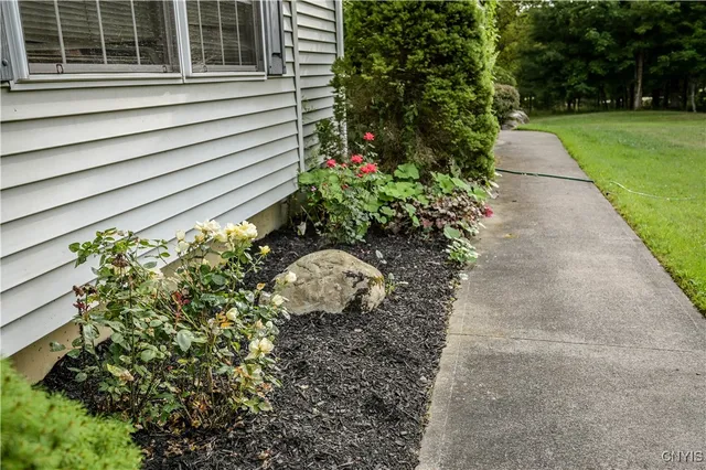 $724,900 | 10599 Doyle Road, Deerfield, NY 13502