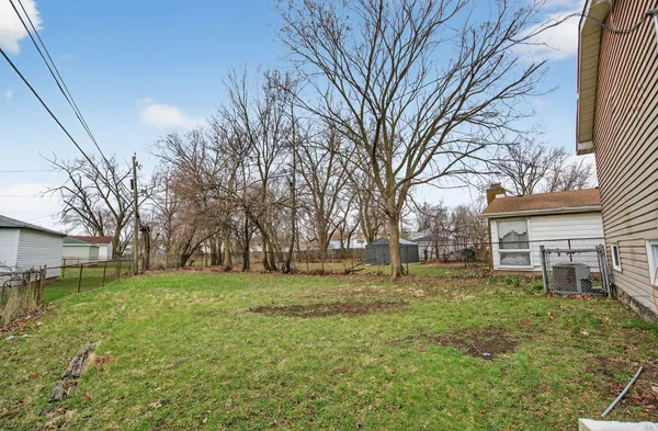 $229,900 | 1537 West 165th Street, Markham, IL 60428