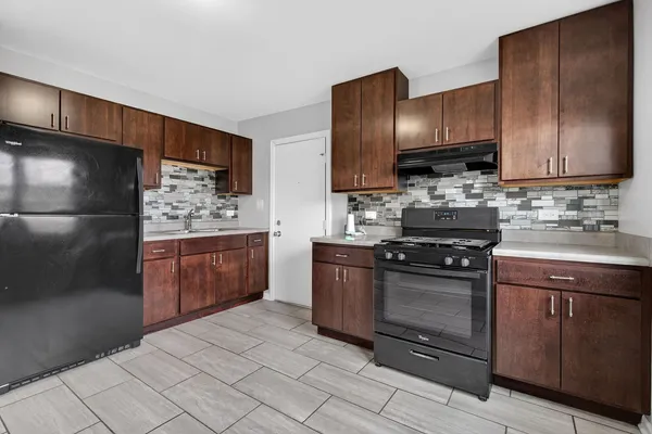 $229,900 | 1537 West 165th Street, Markham, IL 60428