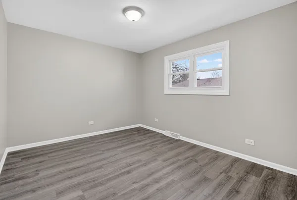 $229,900 | 1537 West 165th Street, Markham, IL 60428